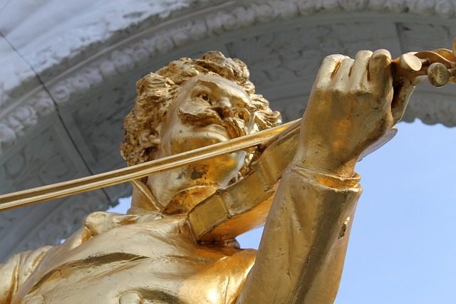 Goldene Mozart-Statue in Wien